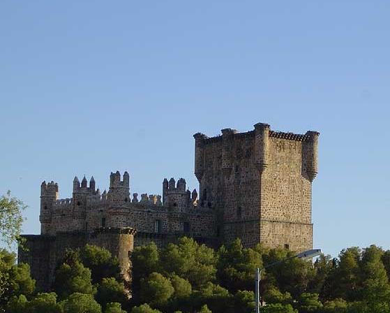 Castillo de Guadamur. Turismo Toledo