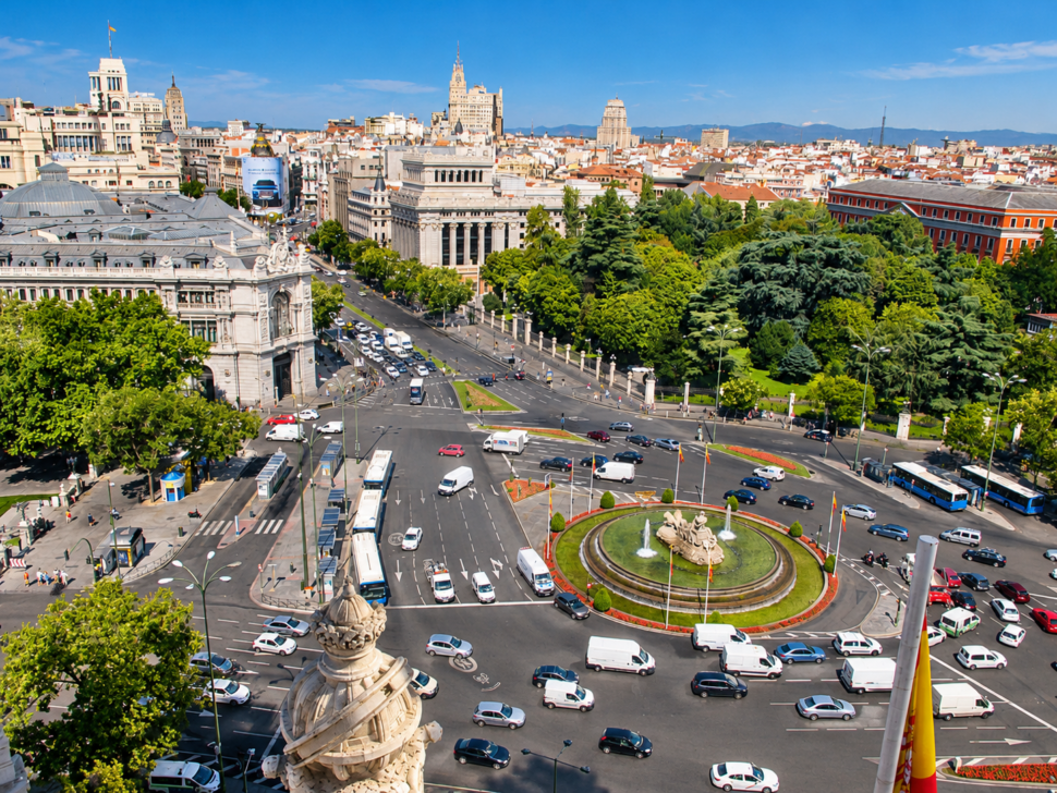 Vista panorámica de la plaza de Cibeles y el paisaje urbano de Madrid